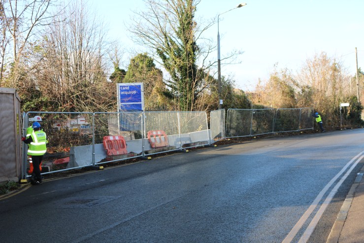 17.12.04 site work begins at Purfleet, former Yarra site London Rd. (1)